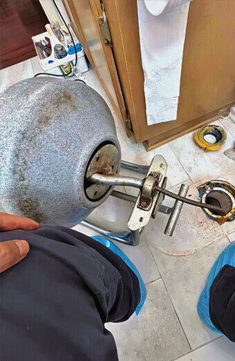 https://plumbereastperth.com.au/uploads/2025/06/emergency-plumbing-877321.jpg